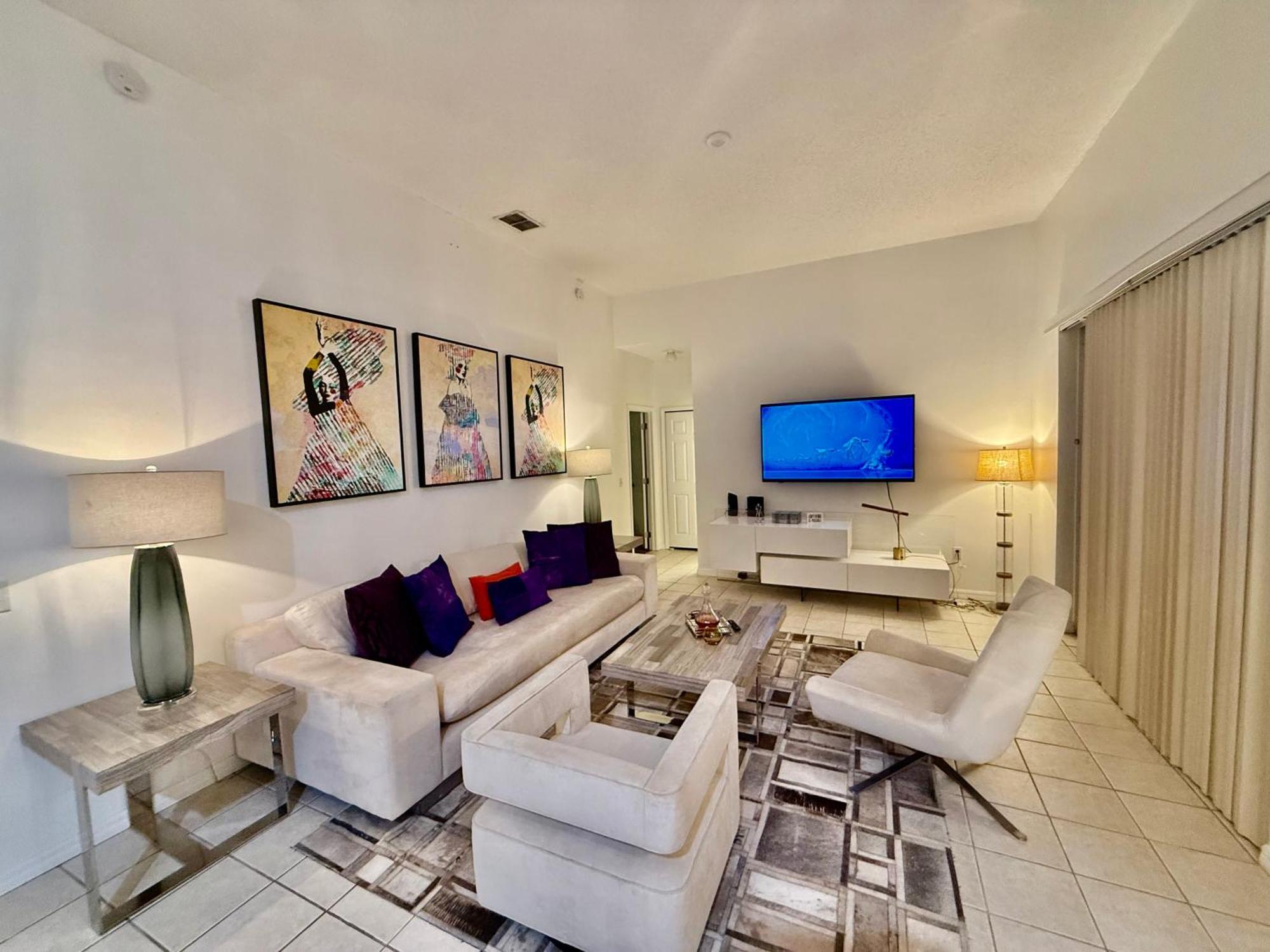 Grand Luxury Deluxe 4br Pool Near Davenport