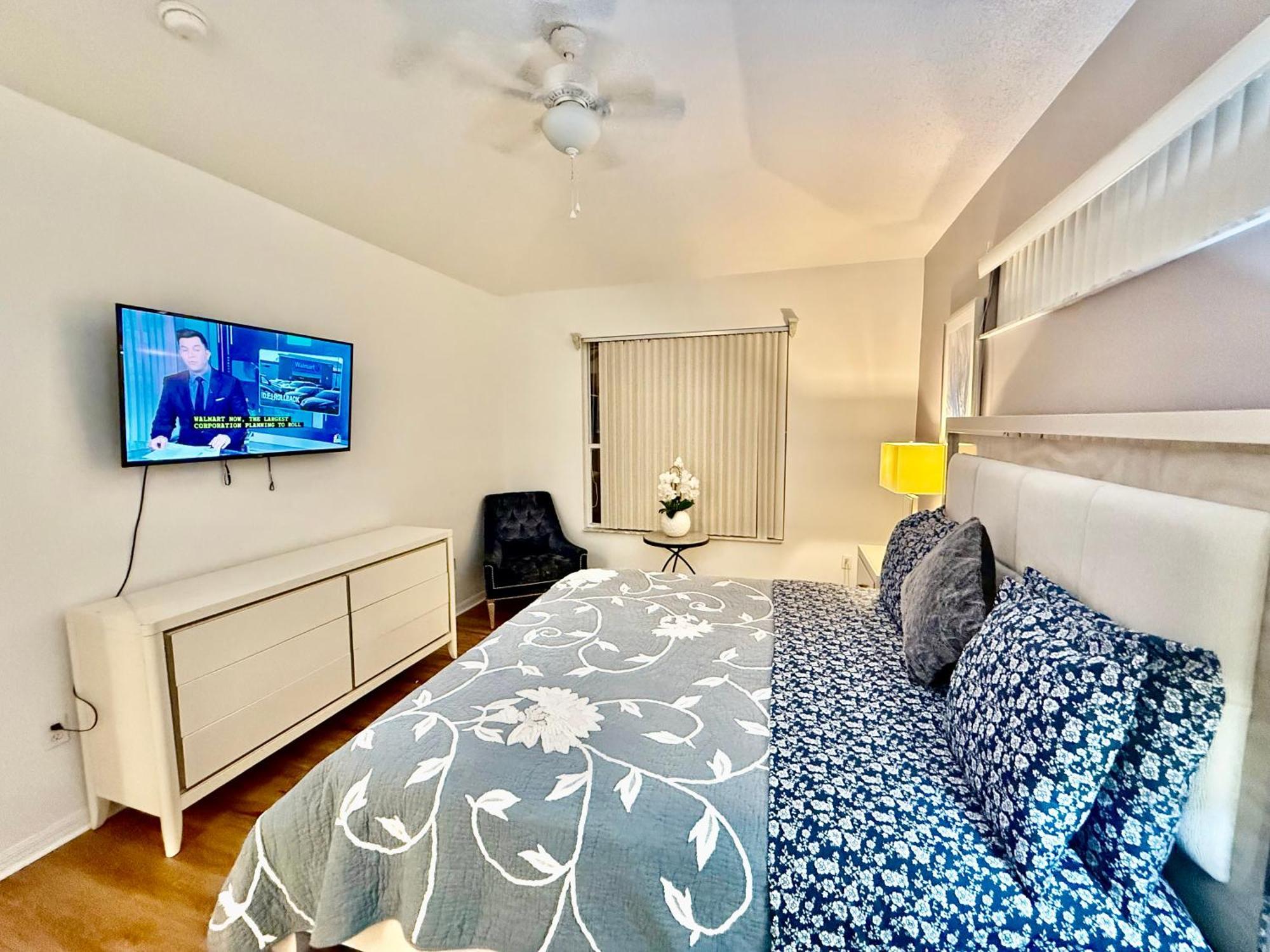 Grand Luxury Deluxe 4br Pool Near