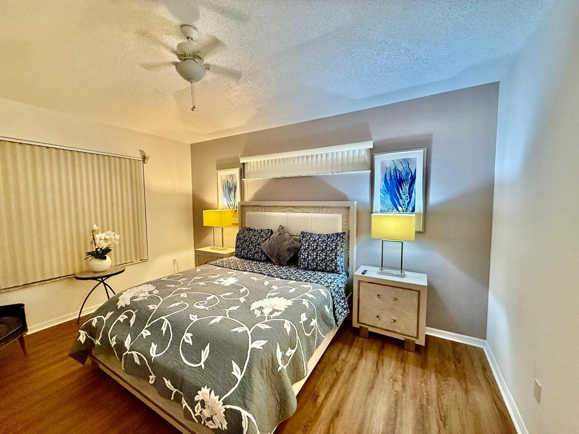 Holiday home Grand Luxury Deluxe 4br Pool Near *