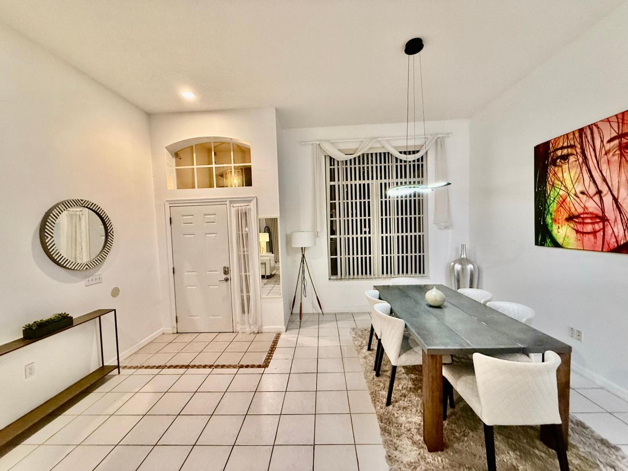 Grand Luxury Deluxe 4br Pool Near Holiday home
