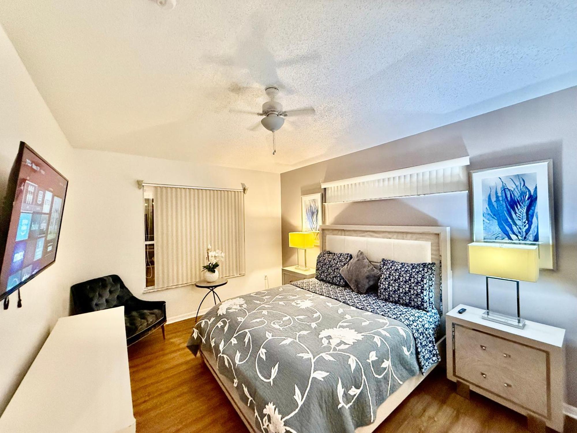 Grand Luxury Deluxe 4br Pool Near Davenport