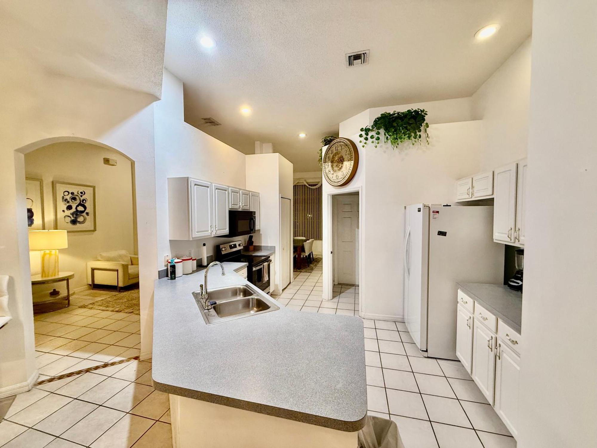 Grand Luxury Deluxe 4br Pool Near Holiday home