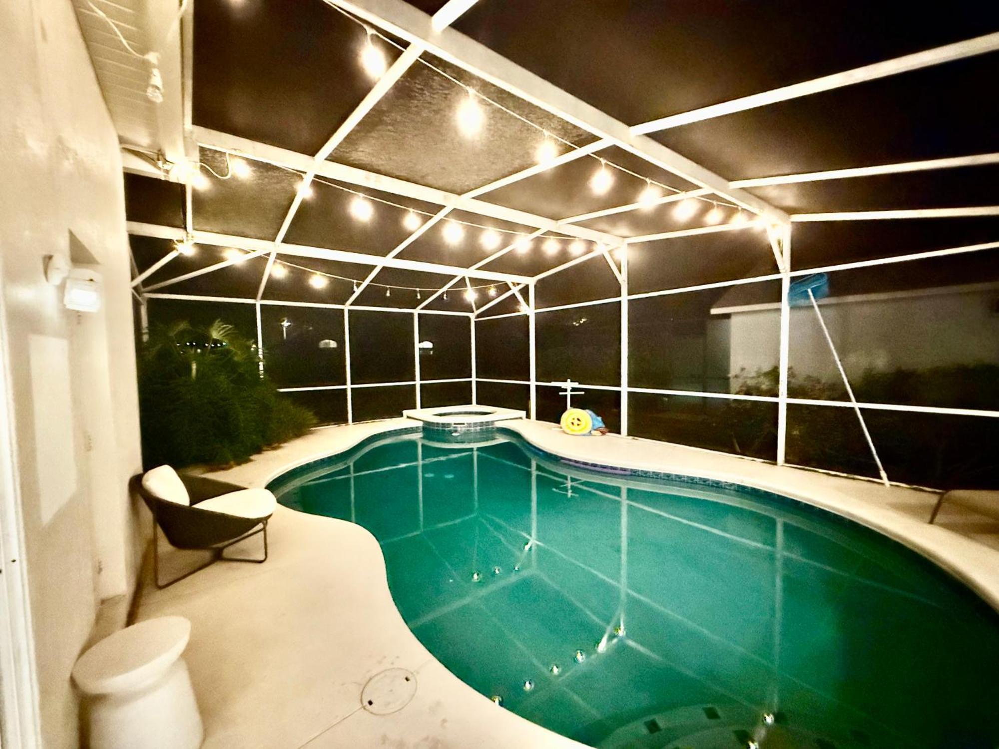 Grand Luxury Deluxe 4br Pool Near *